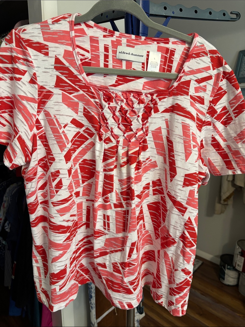 Alfred Dunner Red & White Smocked-Neck Short Sleeve Tee
